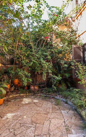 Casa à venda com 217m², 4 quartos e 1 vaga Casa à venda com 217m², 4 quartos e 1 vagaJardim