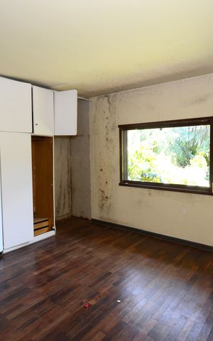 Casa à venda com 450m², 3 quartos e 3 vagasSuíte