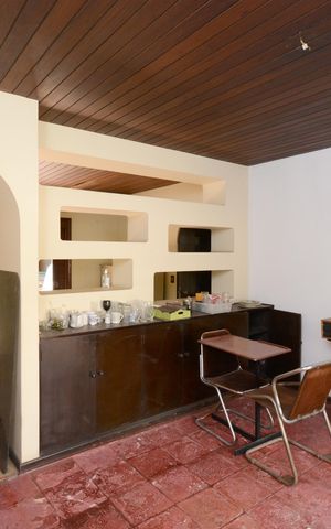 Casa à venda com 450m², 3 quartos e 3 vagasSala de TV