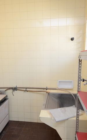 Casa à venda com 450m², 3 quartos e 3 vagasÁrea de Serviço