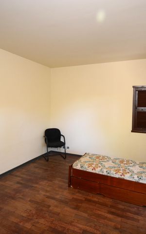 Casa à venda com 450m², 3 quartos e 3 vagasQuarto 2