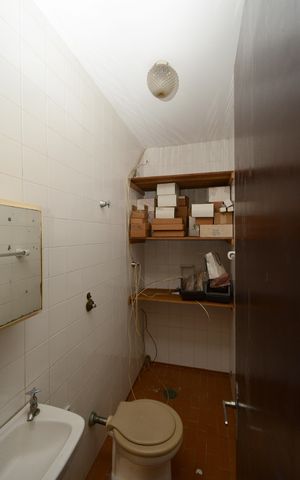 Casa à venda com 450m², 3 quartos e 3 vagasBanheiro de serviço