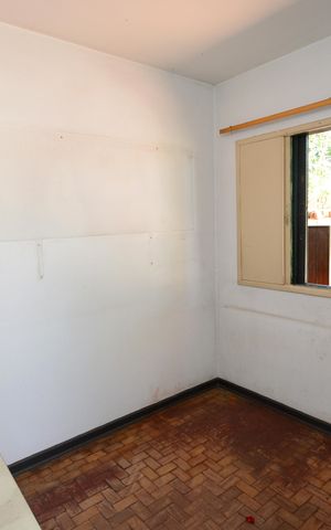 Casa à venda com 450m², 3 quartos e 3 vagasQuarto de Serviço