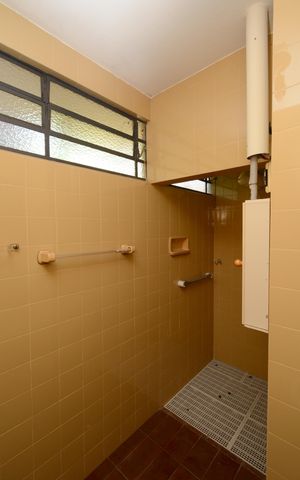 Casa à venda com 450m², 3 quartos e 3 vagasBanheiro da Suíte