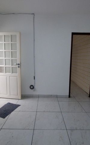 Casa para alugar com 125m², 2 quartos e 2 vagasSala