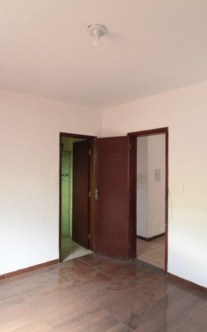 Casa à venda com 360m², 5 quartos e 2 vagasSuite