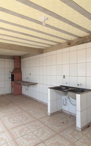 Casa à venda com 360m², 5 quartos e 2 vagasÁrea Gourmet