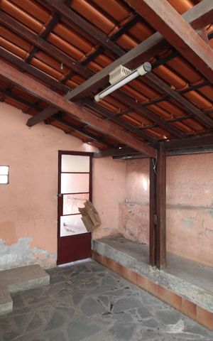 Casa à venda com 360m², 5 quartos e 2 vagasÁrea de Serviço