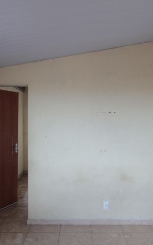 Casa à venda com 360m², 5 quartos e 2 vagasCasa dos Fundos | Sala e Cozinha