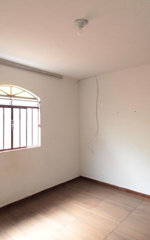 Casa à venda com 360m², 5 quartos e 2 vagasSuite