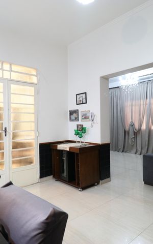 Casa de condomínio à venda com 300m², 4 quartos e 2 vagasSala de Jantar