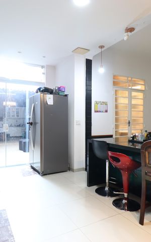Casa de condomínio à venda com 300m², 4 quartos e 2 vagasCozinha