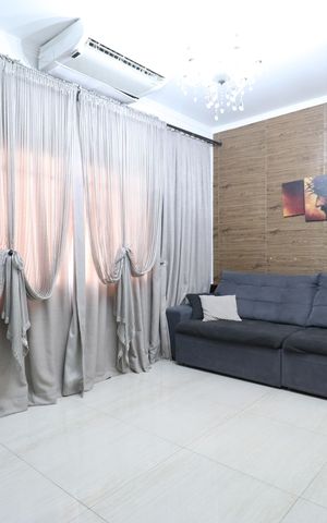 Casa de condomínio à venda com 300m², 4 quartos e 2 vagasSala