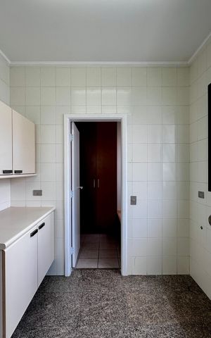 Apartamento para alugar com 216m², 3 quartos e 3 vagas Apartamento para alugar com 216m², 3 quartos e 3 vagasÁrea de Serviço