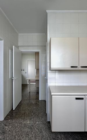 Apartamento para alugar com 216m², 3 quartos e 3 vagas Apartamento para alugar com 216m², 3 quartos e 3 vagasÁrea de Serviço