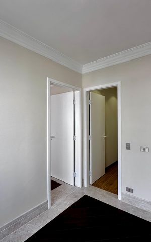 Apartamento para alugar com 216m², 3 quartos e 3 vagas Apartamento para alugar com 216m², 3 quartos e 3 vagasCopa