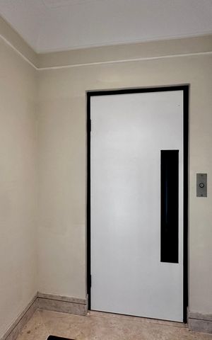Apartamento para alugar com 216m², 3 quartos e 3 vagas Apartamento para alugar com 216m², 3 quartos e 3 vagasÁrea comum - Hall Social Apartamento
