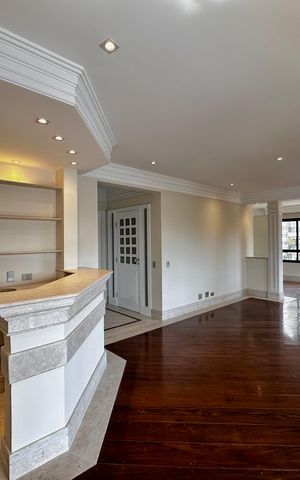 Apartamento para alugar com 216m², 3 quartos e 3 vagas Apartamento para alugar com 216m², 3 quartos e 3 vagasSala