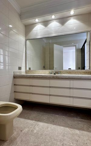 Apartamento para alugar com 216m², 3 quartos e 3 vagas Apartamento para alugar com 216m², 3 quartos e 3 vagasBanheiro da Suíte 3