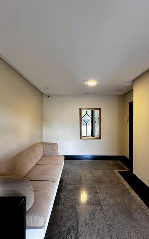 Apartamento para alugar com 216m², 3 quartos e 3 vagas Apartamento para alugar com 216m², 3 quartos e 3 vagasÁrea comum - Hall Social Bloco