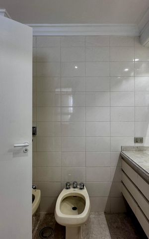 Apartamento para alugar com 216m², 3 quartos e 3 vagas Apartamento para alugar com 216m², 3 quartos e 3 vagasBanheiro da Suíte 3