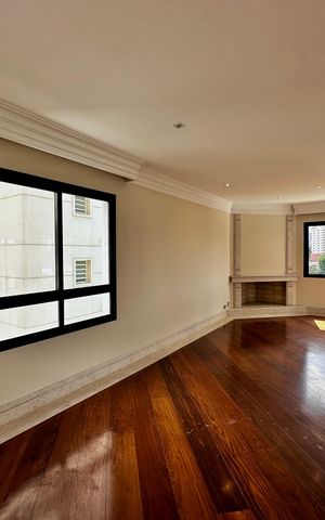 Apartamento para alugar com 216m², 3 quartos e 3 vagas Apartamento para alugar com 216m², 3 quartos e 3 vagasSala