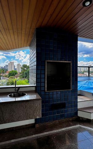 Apartamento para alugar com 216m², 3 quartos e 3 vagas Apartamento para alugar com 216m², 3 quartos e 3 vagasVaranda