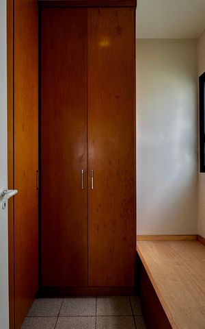 Apartamento para alugar com 216m², 3 quartos e 3 vagas Apartamento para alugar com 216m², 3 quartos e 3 vagasQuarto de Serviço