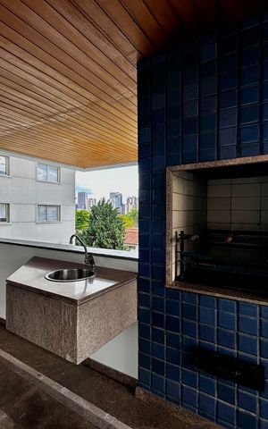 Apartamento para alugar com 216m², 3 quartos e 3 vagas Apartamento para alugar com 216m², 3 quartos e 3 vagasVaranda