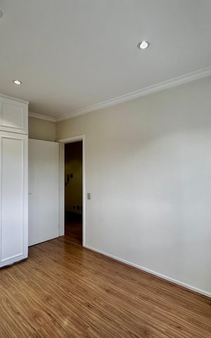 Apartamento para alugar com 216m², 3 quartos e 3 vagas Apartamento para alugar com 216m², 3 quartos e 3 vagasSuíte 2