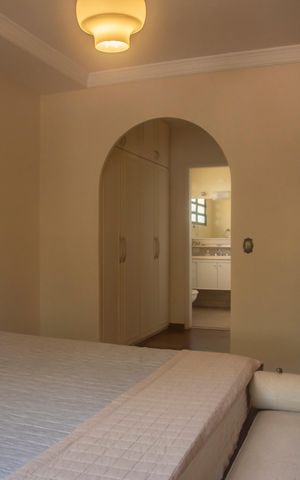 Casa à venda com 282m², 4 quartos e 3 vagasSuíte 3