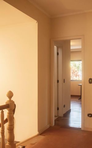 Casa à venda com 282m², 4 quartos e 3 vagasCorredor