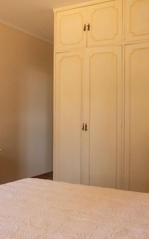 Casa à venda com 282m², 4 quartos e 3 vagasSuíte 2