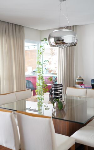 Apartamento à venda com 99m², 3 quartos e 4 vagasSala