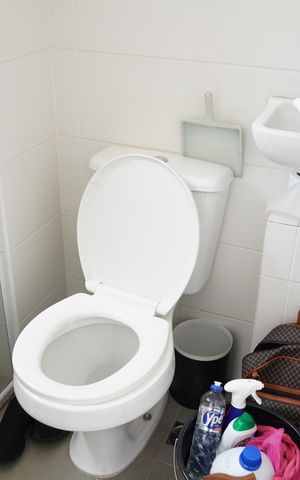 Apartamento à venda com 99m², 3 quartos e 4 vagasBanheiro de Serviço