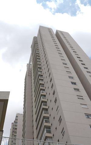 Apartamento à venda com 99m², 3 quartos e 4 vagasFachada