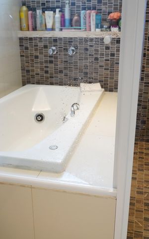 Apartamento à venda com 99m², 3 quartos e 4 vagasBanheiro do Quarto 3