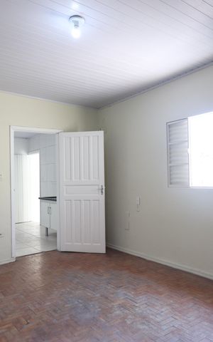 Casa para alugar com 40m², 1 quarto e 1 vagaQuarto