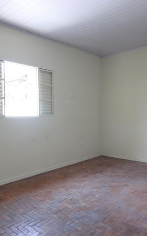 Casa para alugar com 40m², 1 quarto e 1 vagaQuarto