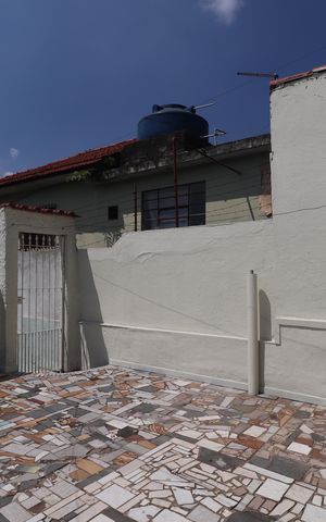 Casa para alugar com 40m², 1 quarto e 1 vagaQuintal