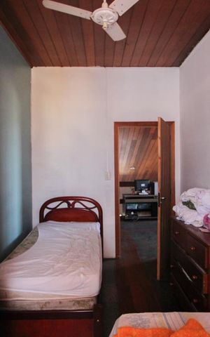 Casa à venda com 530m², 6 quartos e 4 vagas Casa à venda com 530m², 6 quartos e 4 vagasQuarto 3