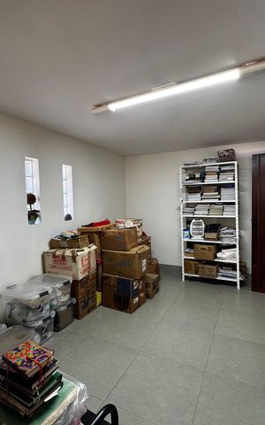 Casa à venda com 400m², 8 quartos e 5 vagas Casa à venda com 400m², 8 quartos e 5 vagasQuarto 5