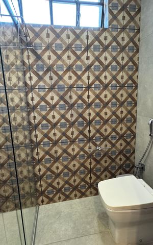 Casa à venda com 400m², 8 quartos e 5 vagas Casa à venda com 400m², 8 quartos e 5 vagasBanheiro 1