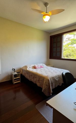 Casa à venda com 400m², 8 quartos e 5 vagas Casa à venda com 400m², 8 quartos e 5 vagasQuarto 1