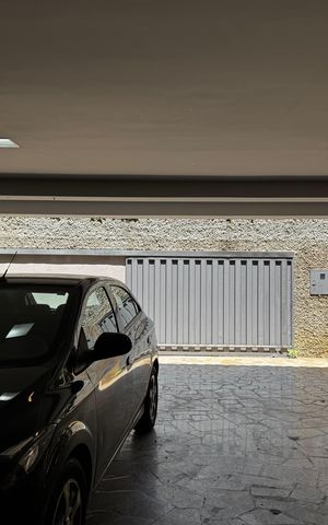Casa à venda com 400m², 8 quartos e 5 vagas Casa à venda com 400m², 8 quartos e 5 vagasGaragem - 1° Andar