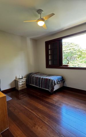 Casa à venda com 400m², 8 quartos e 5 vagas Casa à venda com 400m², 8 quartos e 5 vagasQuarto 2