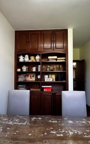 Casa à venda com 400m², 8 quartos e 5 vagas Casa à venda com 400m², 8 quartos e 5 vagasQuarto 6