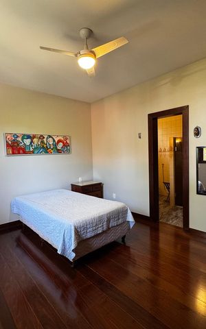 Casa à venda com 400m², 8 quartos e 5 vagas Casa à venda com 400m², 8 quartos e 5 vagasSuíte 2