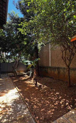 Casa à venda com 400m², 8 quartos e 5 vagas Casa à venda com 400m², 8 quartos e 5 vagasCanil - 2° andar