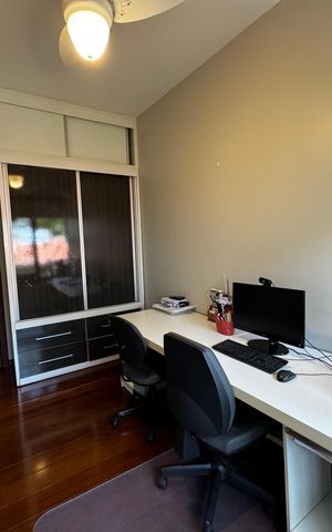 Casa à venda com 400m², 8 quartos e 5 vagas Casa à venda com 400m², 8 quartos e 5 vagasQuarto 3